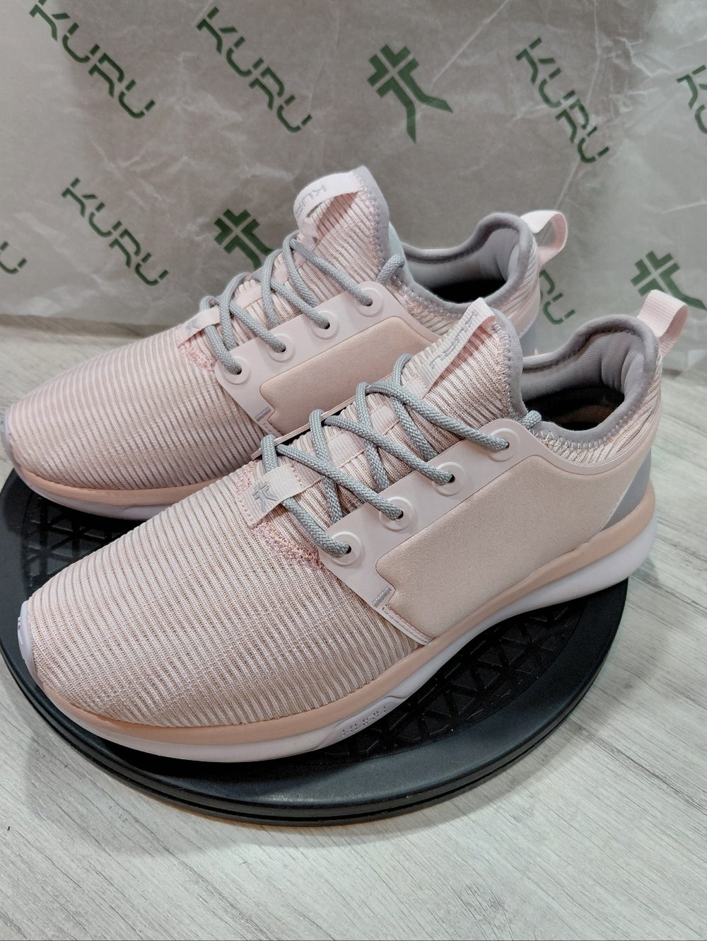 NEW Kuru Womens Atom Pink Sorbet Athletic Sneakers SIZE 8 WIDE FIT